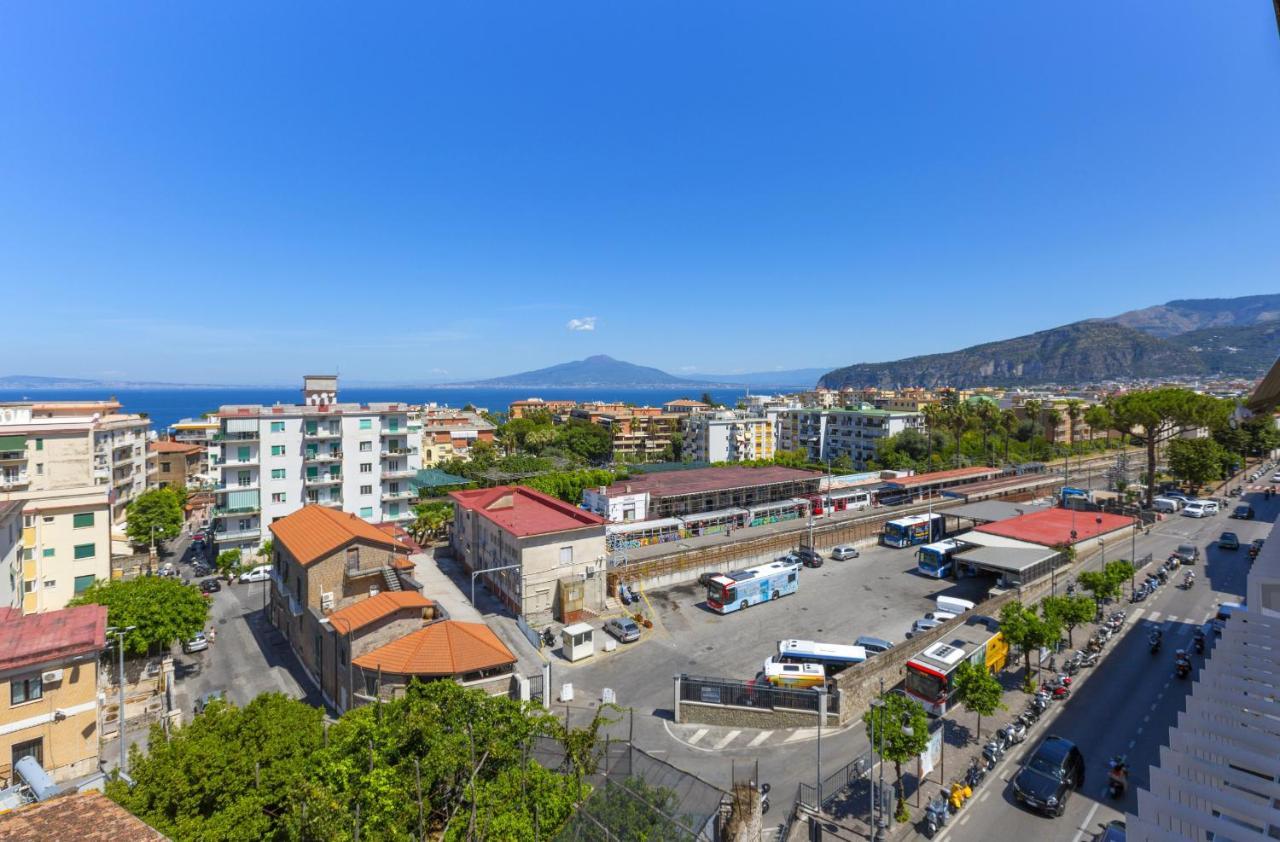 Amore Rentals - Appartamento Cielomare Sorrento Exteriör bild