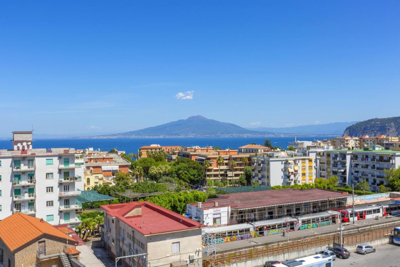 Amore Rentals - Appartamento Cielomare Sorrento Exteriör bild