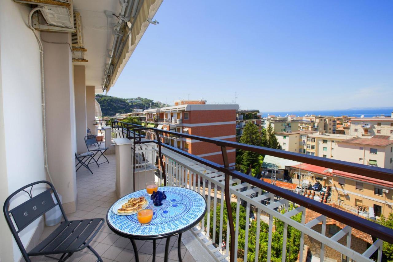 Amore Rentals - Appartamento Cielomare Sorrento Exteriör bild