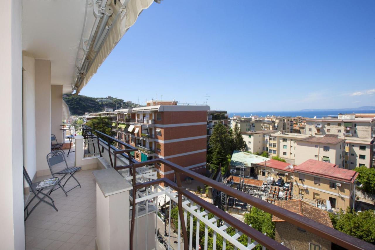 Amore Rentals - Appartamento Cielomare Sorrento Exteriör bild
