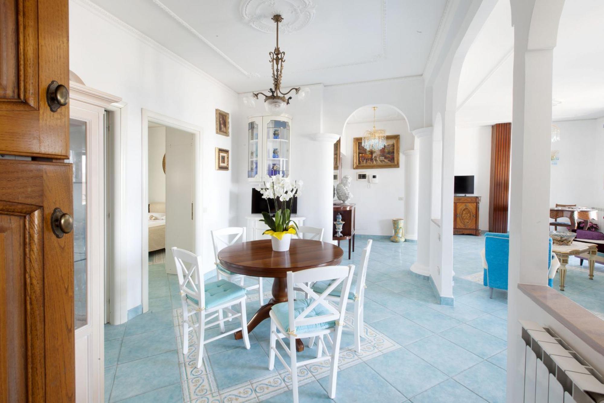 Amore Rentals - Appartamento Cielomare Sorrento Exteriör bild